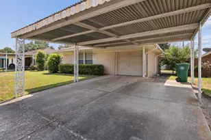 1704 Brenda Ln, Pasadena, TX 77502 - Photo 3