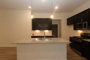 985 Garden Path Dr, Willis, TX 77378 - Photo 5