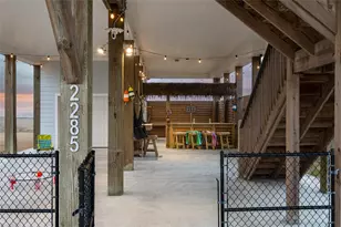 2285 E Lobster St, Crystal Beach, TX 77650 - Photo 7