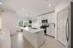 711 Alpine Fls Rd, Rosharon, TX 77583 - Photo 7