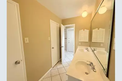 9231 Stroud Drive, Houston, TX 77036 - Photo 17
