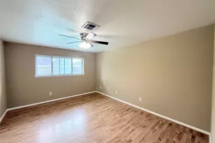 9231 Stroud Dr, Houston, TX 77036 - Photo 13