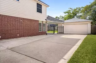 4418 Pine Blossom Trail, Houston, TX 77059 - Photo 39