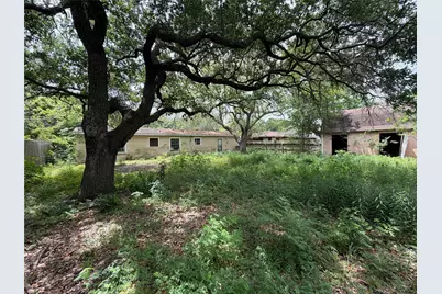 1110 18th Avenue N, Texas City, TX 77590 - Photo 5