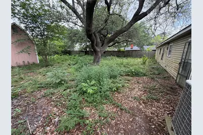 1110 18th Avenue N, Texas City, TX 77590 - Photo 3