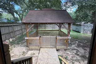 15198 Paradise Cove Dr, Willis, TX 77318 - Photo 13