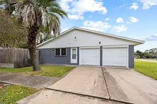 539 Edgebrook Dr, Houston, TX 77034 - Photo 3