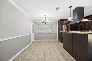 539 Edgebrook Dr, Houston, TX 77034 - Photo 9