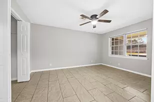 539 Edgebrook Dr, Houston, TX 77034 - Photo 11