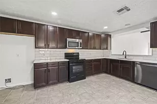 11510 Caesar Dr, Stafford, TX 77477 - Photo 15