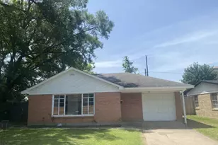 121 W Riverwood Dr, Houston, TX 77076 - Photo 9