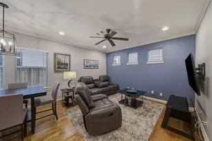 5832 Darling St, Houston, TX 77007 - Photo 9