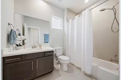 1902 Hollister Spruce Lane, Houston, TX 77080 - Photo 5