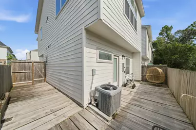1902 Hollister Spruce Lane, Houston, TX 77080 - Photo 25