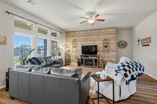 1614 Laslina Ln, League City, TX 77573 - Photo 9