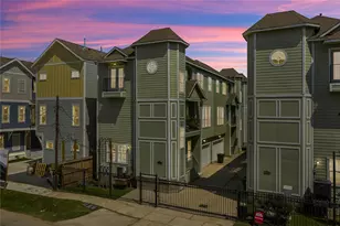 1109 W 15th 1/2 St, Houston, TX 77008 - Photo 1