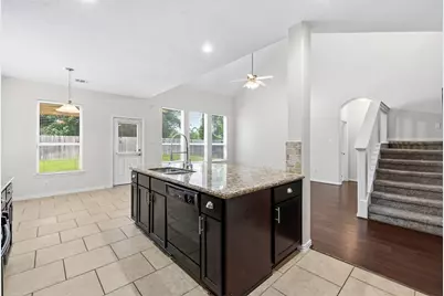 219 Myrtle Drive, Baytown, TX 77520 - Photo 15