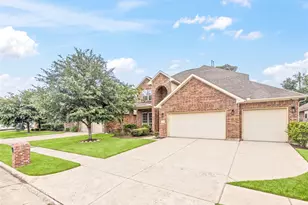 219 Myrtle Dr, Baytown, TX 77520 - Photo 1