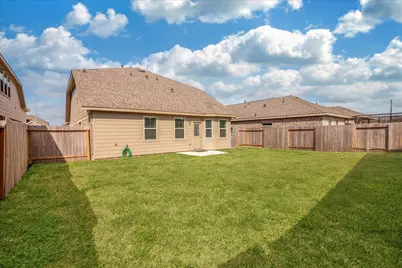 8426 Moonlight Bay Circle, Baytown, TX 77523 - Photo 39