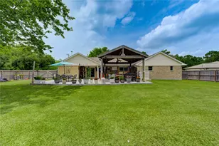 2465 Ryan Dr, Alvin, TX 77511 - Photo 5
