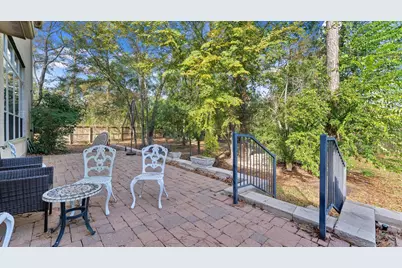 3 N Fair Manor Circle, The Woodlands, TX 77382 - Photo 33