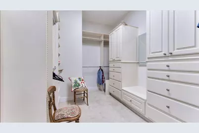 3 N Fair Manor Circle, The Woodlands, TX 77382 - Photo 23