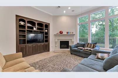 3 N Fair Manor Circle, The Woodlands, TX 77382 - Photo 11