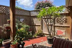 417 Forest Pines Ct, Friendswood, TX 77546 - Photo 23