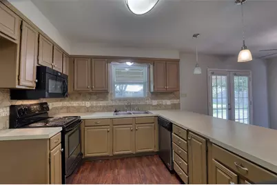 607 Rosewood Drive, Victoria, TX 77901 - Photo 15