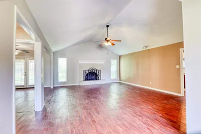 607 Rosewood Drive, Victoria, TX 77901 - Photo 5