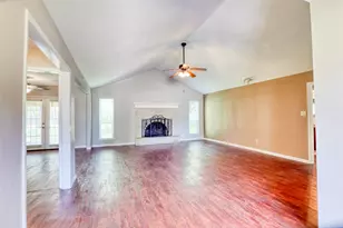 607 Rosewood Dr, Victoria, TX 77901 - Photo 5