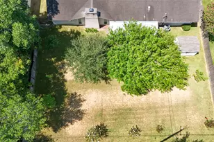 607 Rosewood Dr, Victoria, TX 77901 - Photo 47