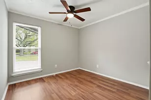 614 Leicester Ln, Houston, TX 77034 - Photo 13