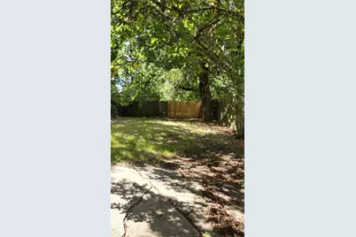 7102 Stewart Street, Hitchcock, TX 77563 - Photo 13