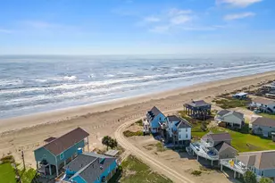 17812 Vera Cruz Blvd, Galveston, TX 77554 - Photo 17