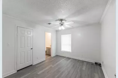158 Varsity Circle, Huntsville, TX 77340 - Photo 15