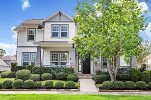 11 W Sawyer Ridge Dr, The Woodlands, TX 77389 - Photo 1