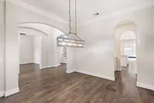 11 W Sawyer Ridge Dr, The Woodlands, TX 77389 - Photo 9