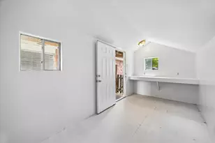 7503 Winkle Wood Ln, Houston, TX 77086 - Photo 9