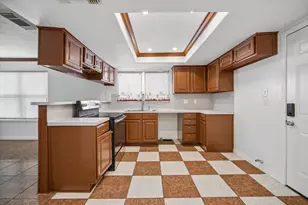 7503 Winkle Wood Ln, Houston, TX 77086 - Photo 5