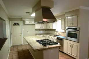 2212 S Belmont Dr, Richmond, TX 77469 - Photo 5