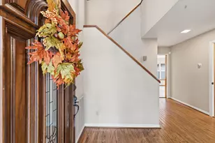 2 Rambling Wood Ct, The Woodlands, TX 77380 - Photo 3