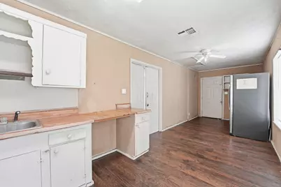 5717 Killough Street, Houston, TX 77086 - Photo 3