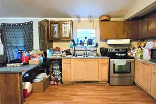 401 Dunnam Ave, Cleveland, TX 77327 - Photo 3