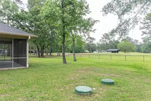 106 Hickory Ln, Village Mills, TX 77663 - Photo 9