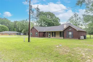 106 Hickory Ln, Village Mills, TX 77663 - Photo 3