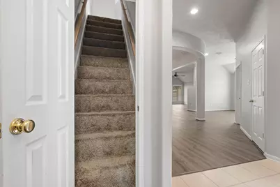 19 Terrell Trail Court, Conroe, TX 77385 - Photo 13