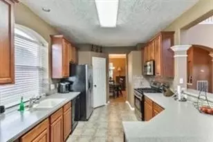 1621 N Yellowstone Dr, Deer Park, TX 77536 - Photo 13