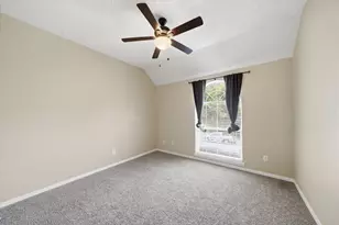 1621 N Yellowstone Dr, Deer Park, TX 77536 - Photo 21
