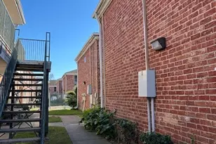 9201 Clarewood Dr, Houston, TX 77036 - Photo 9